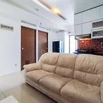 Simply 2Br At Apartment Gateway Ahmad Yani Cicadas By Travelio